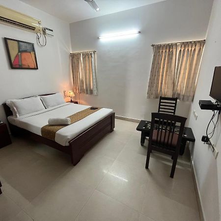 Avuraa Hospitality India Hotel Ченай Екстериор снимка